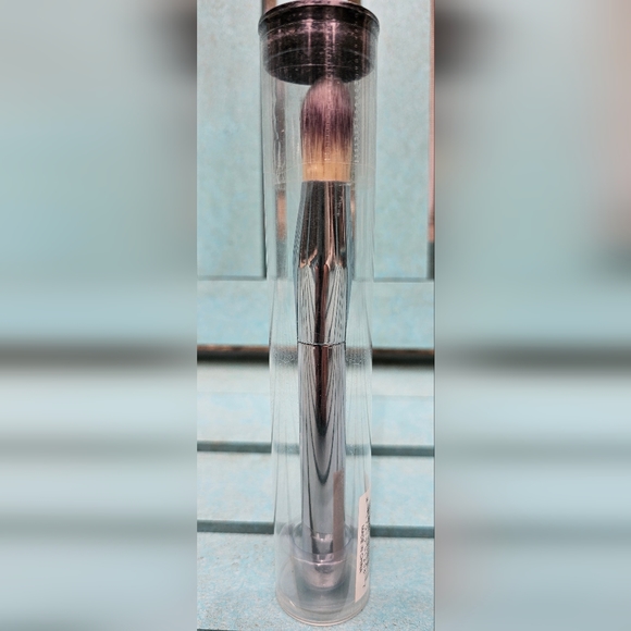 It Cosmetics Heavenly Luxe Paddle Foundation Brush NIB SealedIt Cosmetics... - Picture 3 of 4